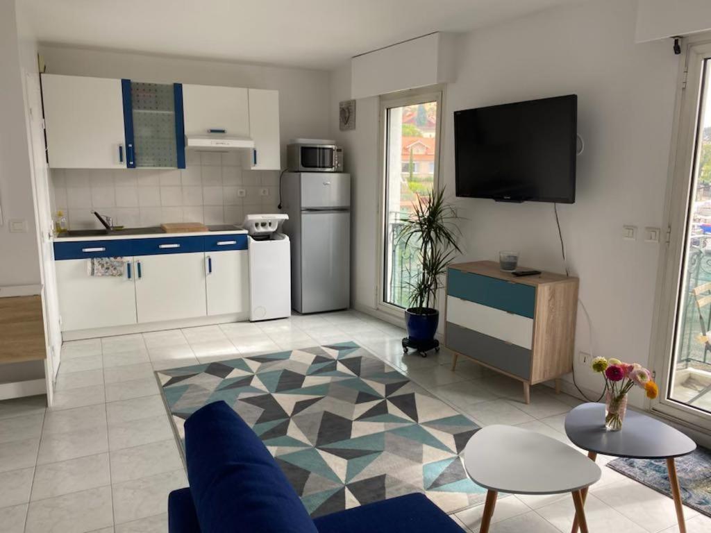 Appartement Studio Sanary Centre Exterior photo